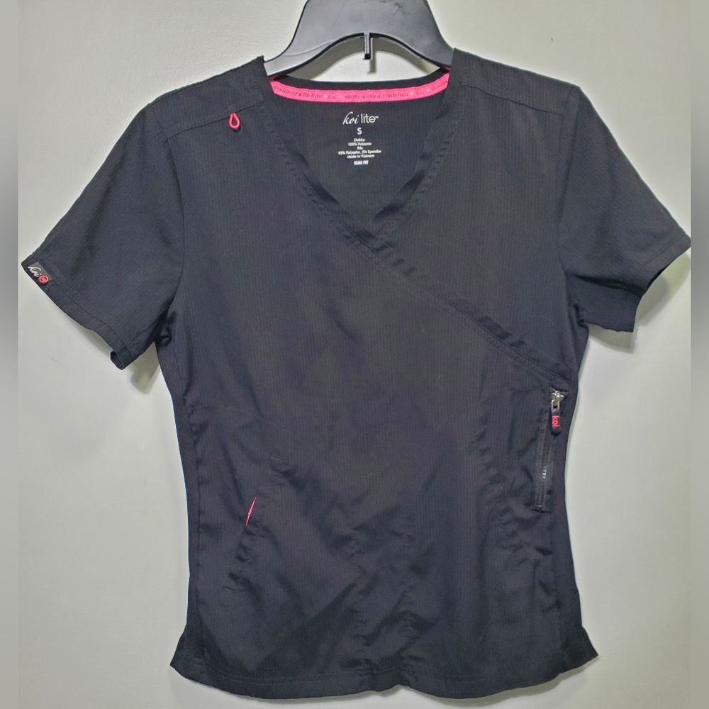 Koi Lite 316 Philosophy Scrub Top